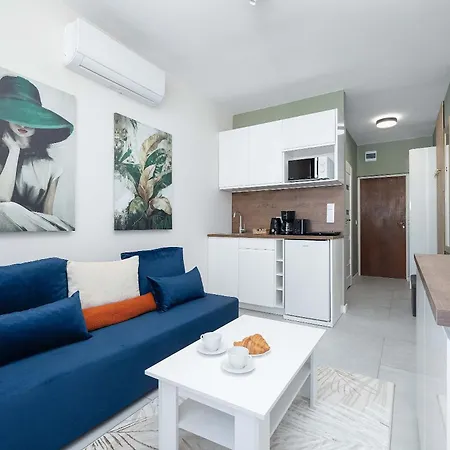 Appartamento Przytulne Z Balkonem Blisko Plazy By Renters *